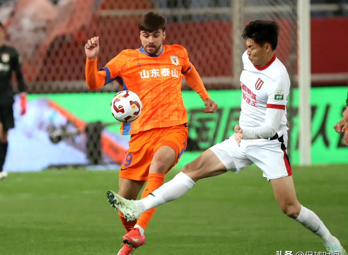 中超清晨再迎强敌；切尔西止住颓势；主帅态度：压力陡增；数据趋势出现新变化的简单介绍