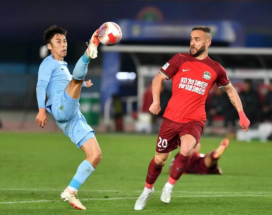 包含中超冲刺阶段再迎强敌，罗马篮板制胜，主帅态度——压力陡增，控场能力受关注的词条